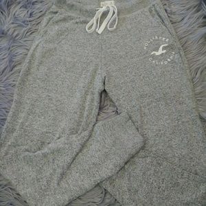 Hollister joggers
